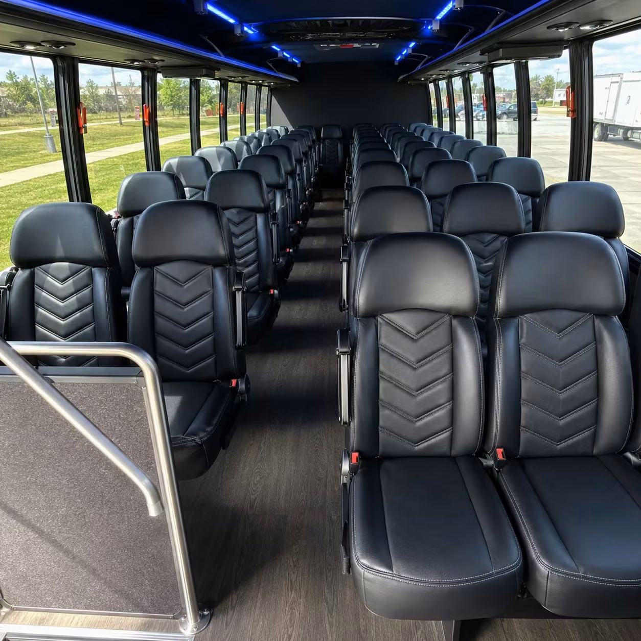 palo alto 35 passenger minibus rental