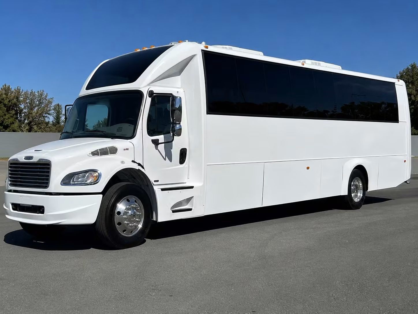 prom night party buses from palo alto to san francisco are easy to book